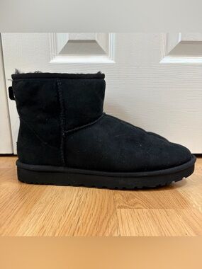 UGG Black Classic Mini II Shearling Booties Size 10